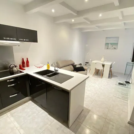 La Veille Апартаменти Сен-Рафаель